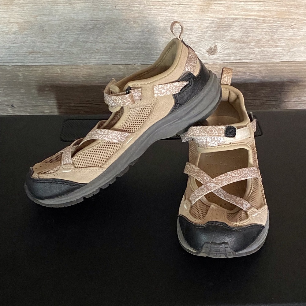 Lands End Shoes